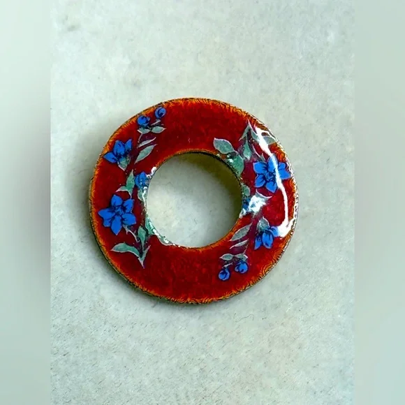 Vintage Guilloché Enamel Brooch Red Floral Round Circle Blue Flowers Art Style - Picture 1 of 6